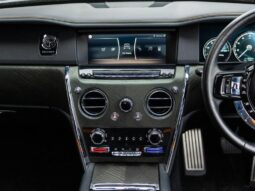 
Rolls-Royce Cullinan 6.75 V12 full									