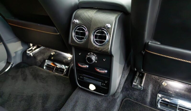 
Rolls-Royce Cullinan 6.75 V12 full									