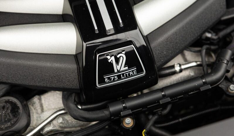 
Rolls-Royce Cullinan 6.75 V12 full									