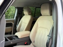 
Land Rover Defender 110 3.0 i6 MHEV SE full									