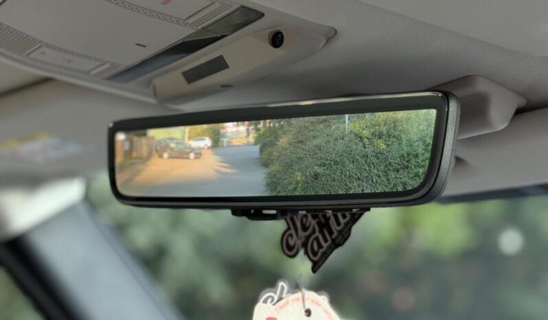 
Land Rover Defender 110 3.0 i6 MHEV SE full									