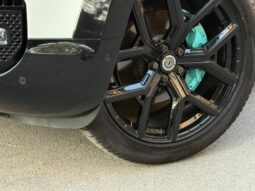 
Land Rover Defender 110 3.0 i6 MHEV SE full									