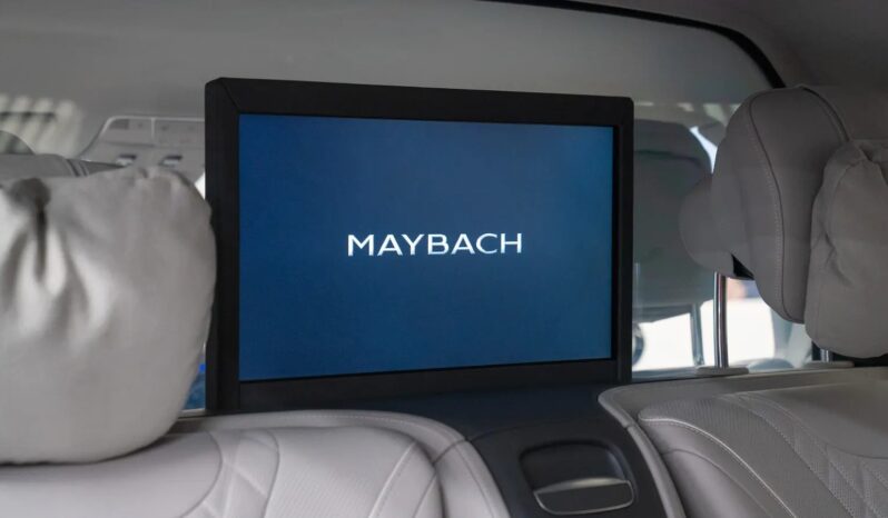 
Mercedes-Benz Maybach S600 Pullman full									