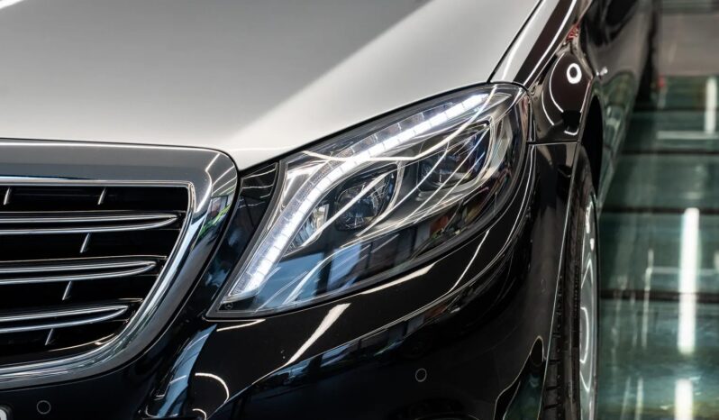 
Mercedes-Benz Maybach S600 Pullman full									