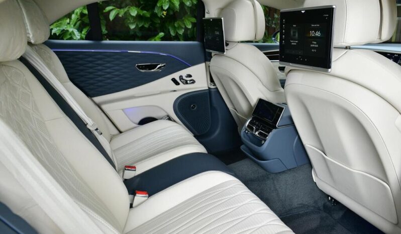 
Bentley Flying Spur 6.0 W12 Mulliner full									