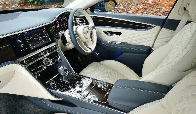 
Bentley Flying Spur 6.0 W12 Mulliner full									