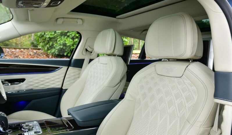 
Bentley Flying Spur 6.0 W12 Mulliner full									