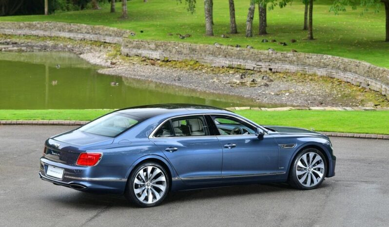 
Bentley Flying Spur 6.0 W12 Mulliner full									