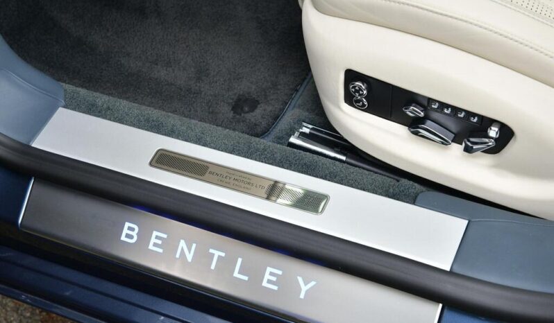 
Bentley Flying Spur 6.0 W12 Mulliner full									