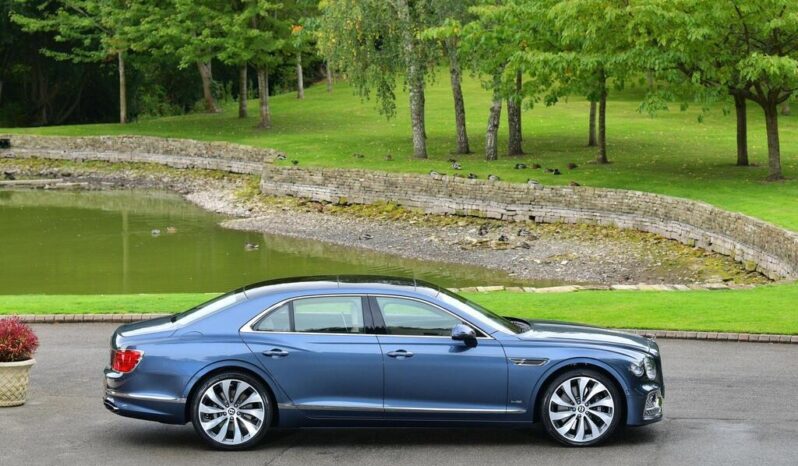 
Bentley Flying Spur 6.0 W12 Mulliner full									