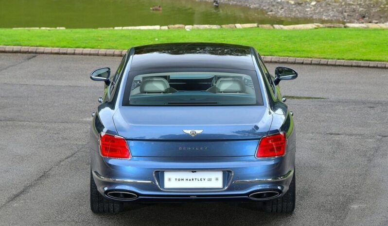 
Bentley Flying Spur 6.0 W12 Mulliner full									