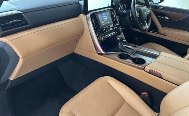 
LEXUS LX600 Off-Road full									