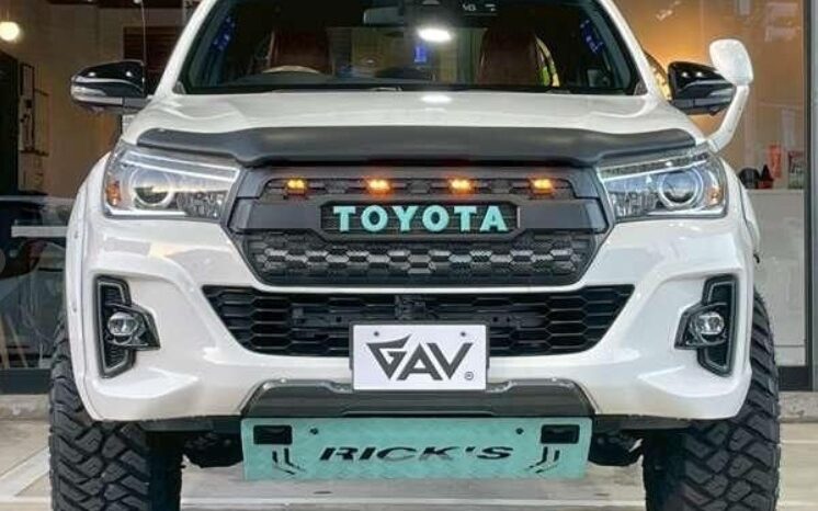 
Hilux 2.4 Z Black Rally Eddition full									