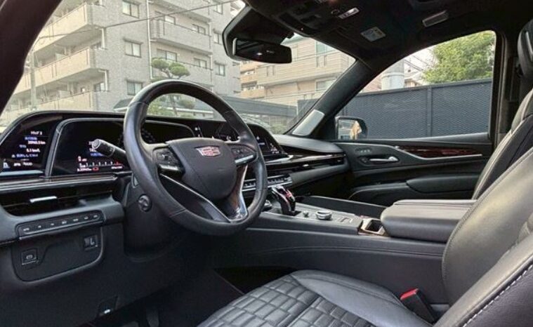 
CADILLAC ESCALADE full									