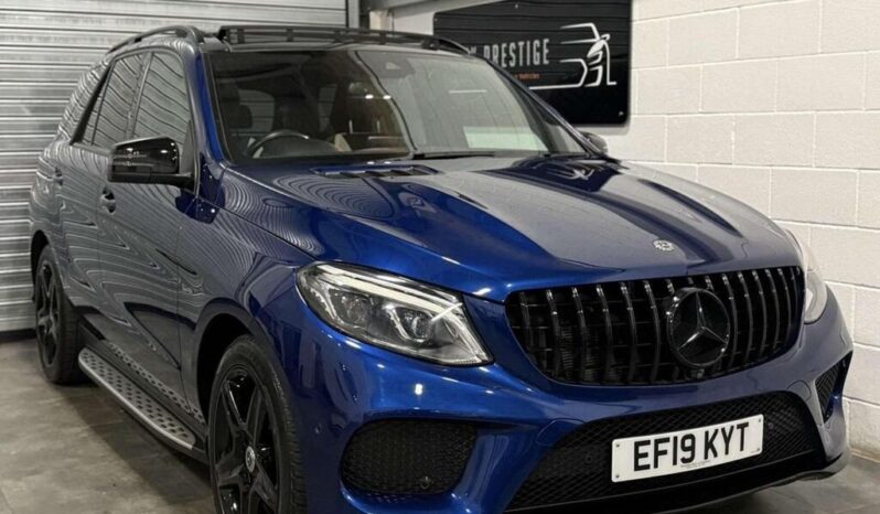 
Mercedes-Benz GLE 3.0 GLE43 V6 AMG Night Edition full									