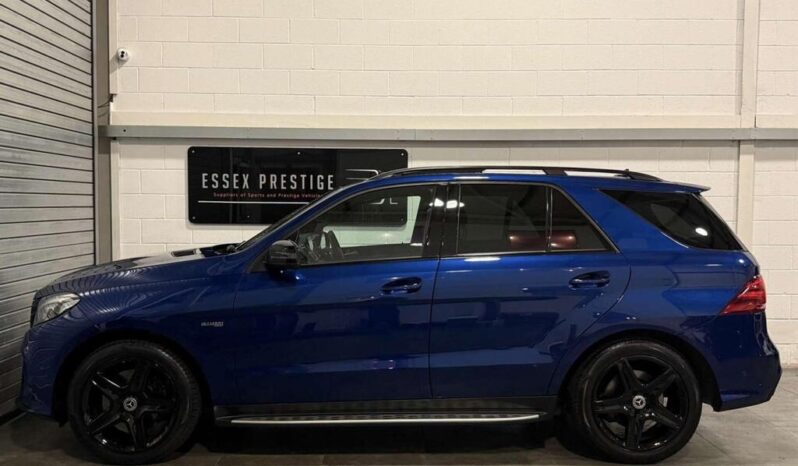 
Mercedes-Benz GLE 3.0 GLE43 V6 AMG Night Edition full									