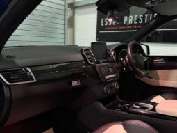 
Mercedes-Benz GLE 3.0 GLE43 V6 AMG Night Edition full									