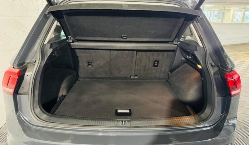 
Volkswagen Tiguan 2.0 TDI Match DSG 4Motion full									