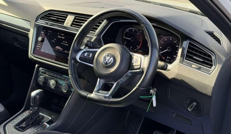 
Volkswagen Tiguan 2.0 TDI R-Line full									