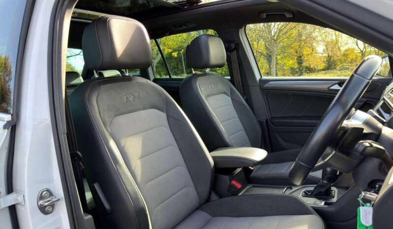 
Volkswagen Tiguan 2.0 TDI R-Line full									