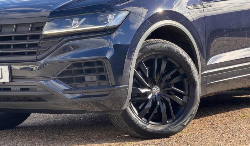 
Volkswagen Touareg 3.0 TDI V6 SEL Tiptronic 4Motion full									