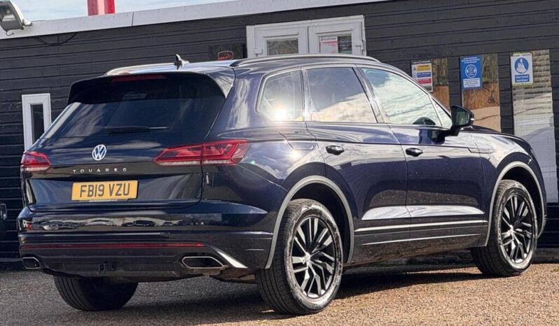 
Volkswagen Touareg 3.0 TDI V6 SEL Tiptronic 4Motion full									