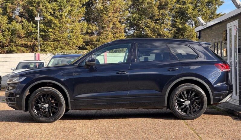 
Volkswagen Touareg 3.0 TDI V6 SEL Tiptronic 4Motion full									