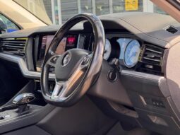 
Volkswagen Touareg 3.0 TDI V6 SEL Tiptronic 4Motion full									