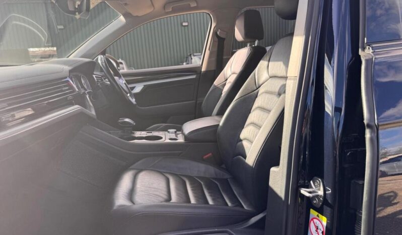 
Volkswagen Touareg 3.0 TDI V6 SEL Tiptronic 4Motion full									