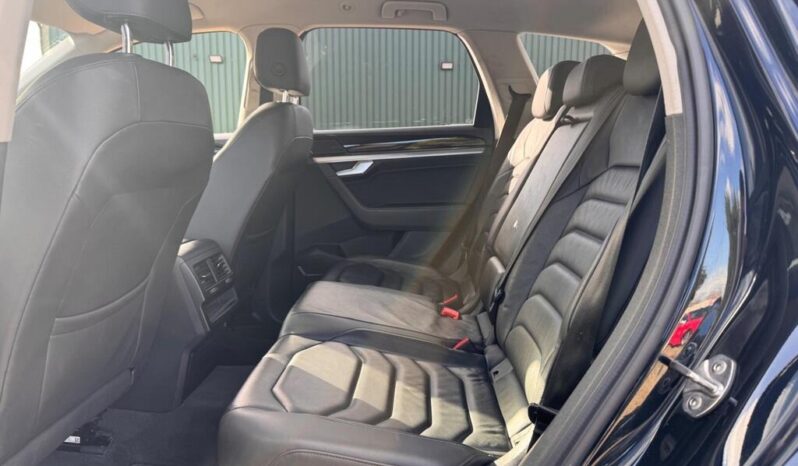 
Volkswagen Touareg 3.0 TDI V6 SEL Tiptronic 4Motion full									