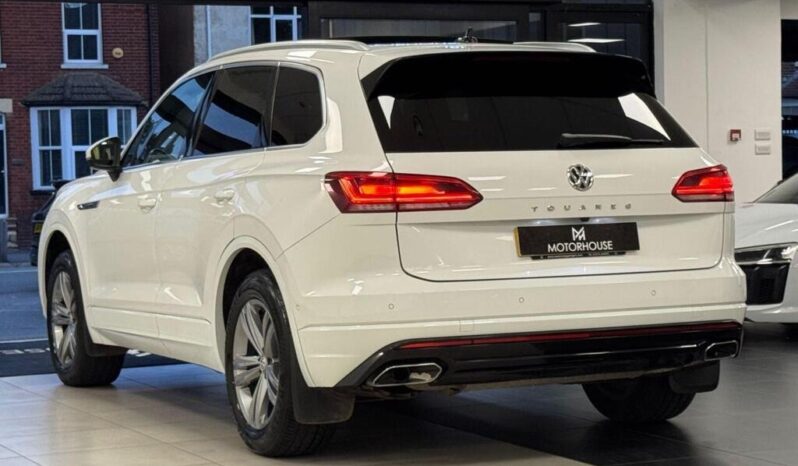 
Volkswagen Touareg 3.0 TDI V6 R-Line Tiptronic 4Motion full									