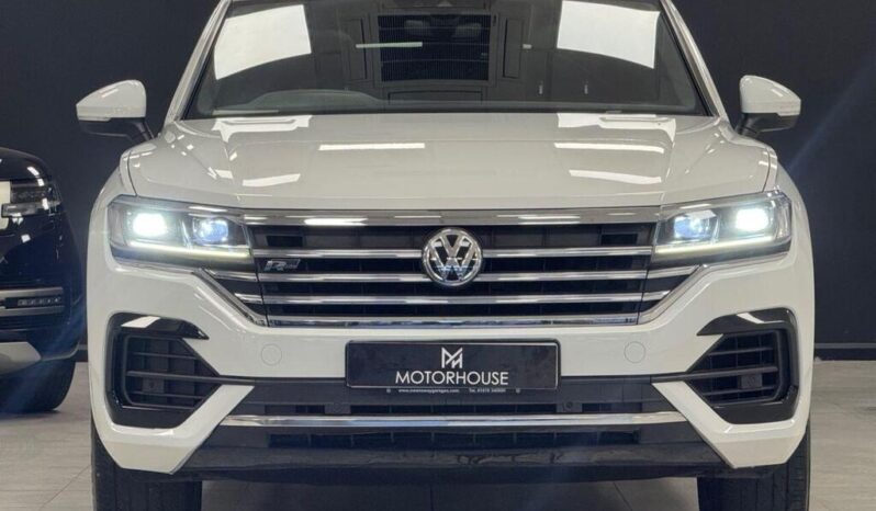 
Volkswagen Touareg 3.0 TDI V6 R-Line Tiptronic 4Motion full									