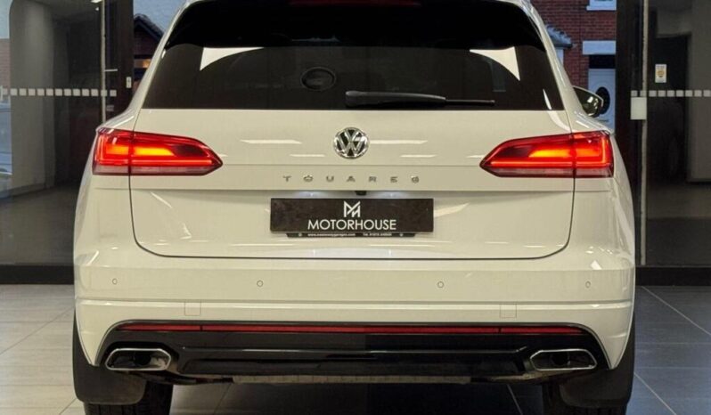 
Volkswagen Touareg 3.0 TDI V6 R-Line Tiptronic 4Motion full									