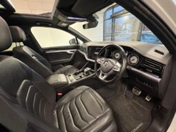 
Volkswagen Touareg 3.0 TDI V6 R-Line Tiptronic 4Motion full									