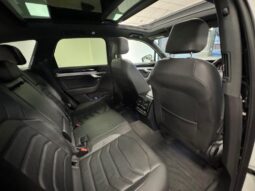 
Volkswagen Touareg 3.0 TDI V6 R-Line Tiptronic 4Motion full									