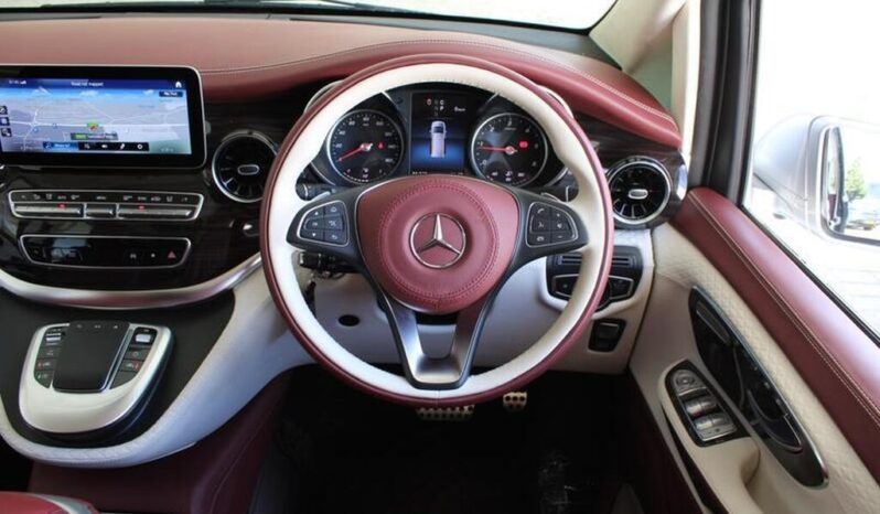 
Mercedes-Benz V-Class  2021 2.0 V300d Sport G-Tronic full									