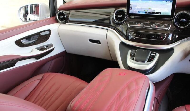 
Mercedes-Benz V-Class  2021 2.0 V300d Sport G-Tronic full									