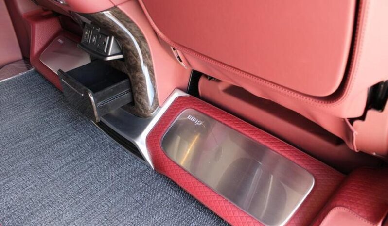 
Mercedes-Benz V-Class  2021 2.0 V300d Sport G-Tronic full									