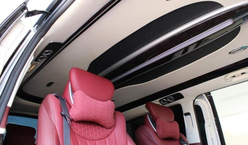 
Mercedes-Benz V-Class  2021 2.0 V300d Sport G-Tronic full									