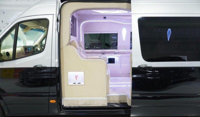 
Mercedes-Benz Sprinter 315 CDI Progressive Panel Van (LUXURY MAYBACH–RASHFORD 10 EDITION) full									