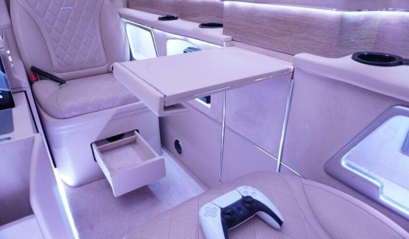 
Mercedes-Benz Sprinter 315 CDI Progressive Panel Van (LUXURY MAYBACH–RASHFORD 10 EDITION) full									