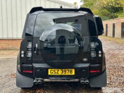 
Land Rover Defender 2022 110 P525 V8 full									