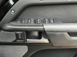 
Land Rover Defender 2022 110 P525 V8 full									