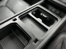 
Land Rover Defender 2022 110 P525 V8 full									