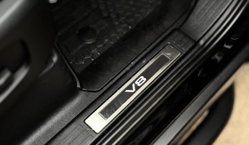 
Land Rover Defender 2022 110 P525 V8 full									