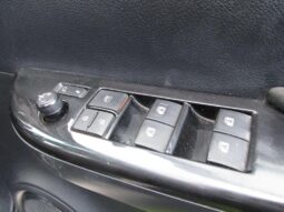 
Toyota Hilux 2.8 D-4D Invincible full									