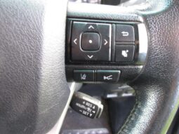 
Toyota Hilux 2.8 D-4D Invincible full									