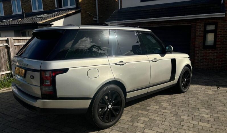
Land Rover Range Rover 3.0 TD V6 Vogue Auto full									
