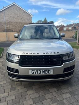 
Land Rover Range Rover 3.0 TD V6 Vogue Auto full									
