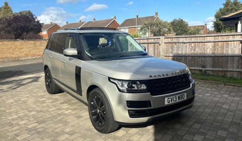 
Land Rover Range Rover 3.0 TD V6 Vogue Auto full									